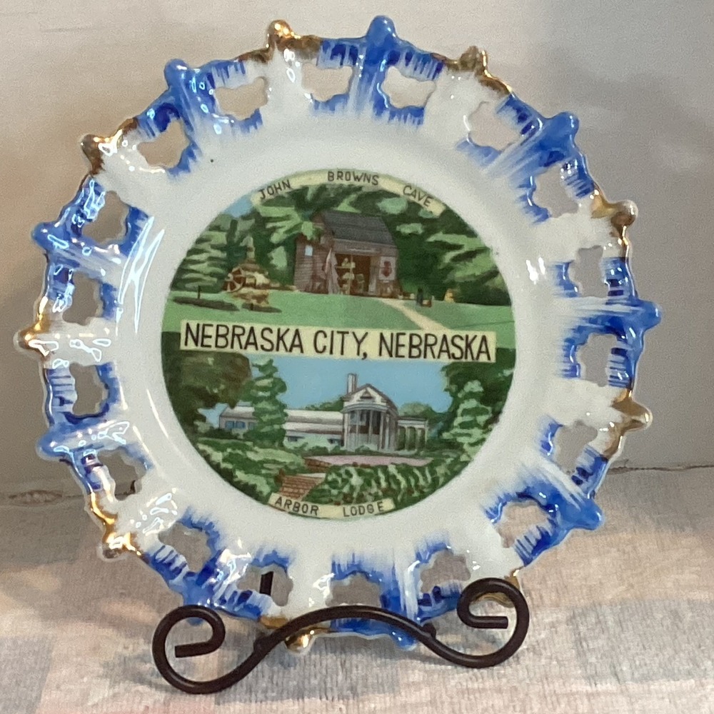 Vintage Souvenir Plate Nebraska City Nebraska Blue Reticulated Gold Edge, Japan